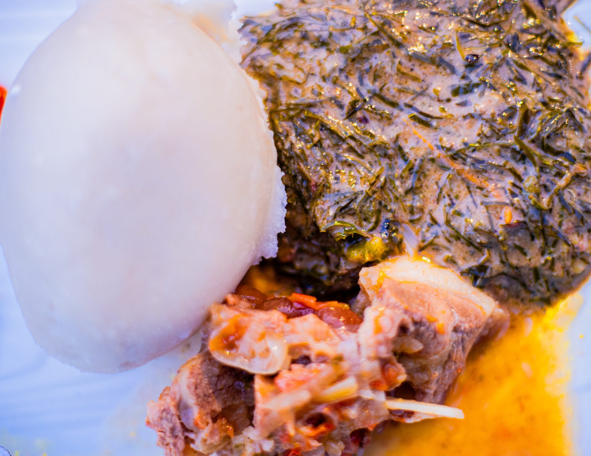 Fufu, porc & fumbwa